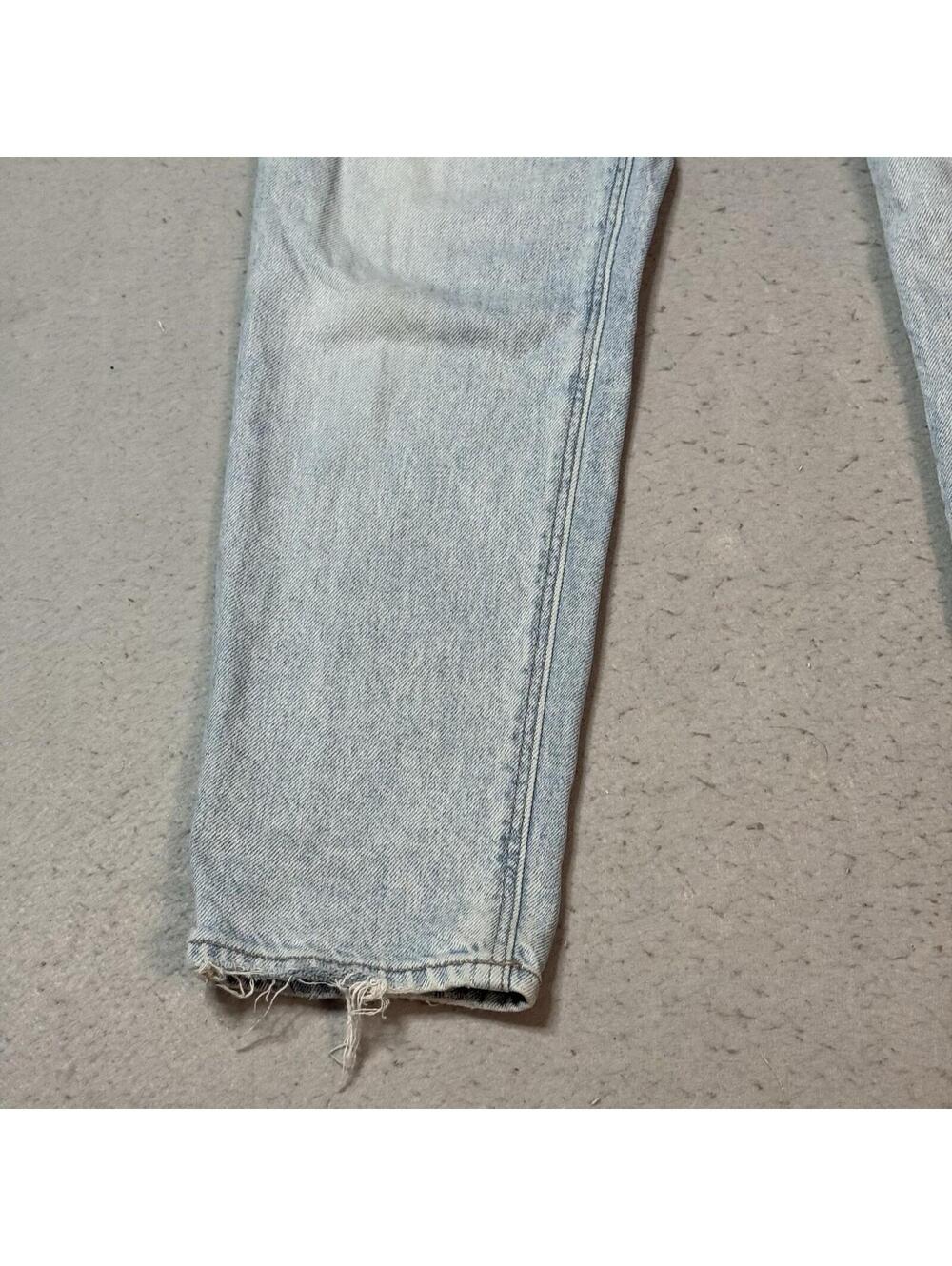 American Eagle Strigid Mom Jeans Womens Size 2 Light Wash Distressed Hem - Picture 2 of 14